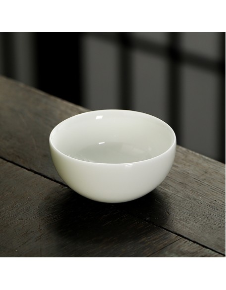 White porcelain tea cup, owner's cup, household ceramic cup, single cup, personal use, tea cup, guest cup