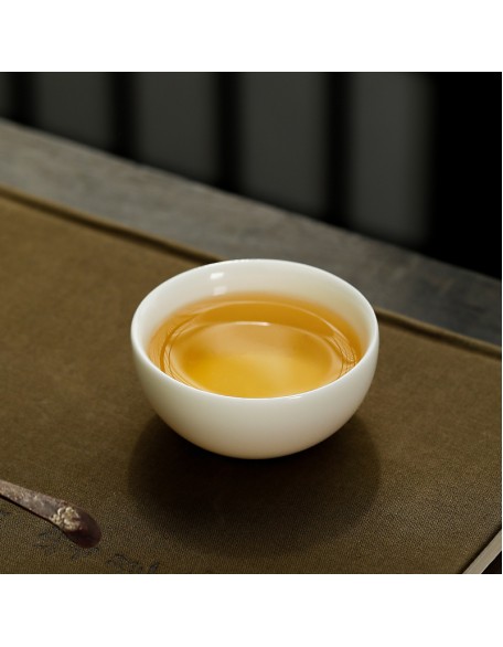 White porcelain tea cup, owner's cup, household ceramic cup, single cup, personal use, tea cup, guest cup