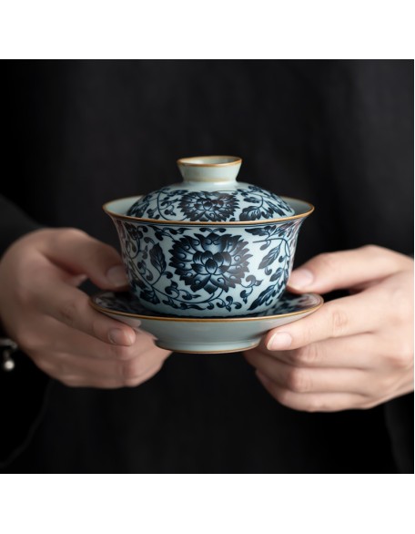 Celadon Ru Kiln Blue and White Covered Bowl Imitation Antique Ceramic Three Talents Tea Bowl with Climbing Lotus Cover