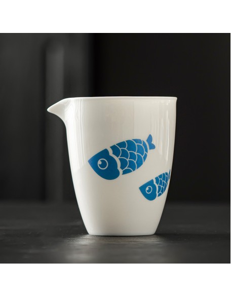 Fish Fun Cute White Porcelain Fairness Cup Home Ceramic Tea Dispenser Luxury High-end Gongfu Tea Set