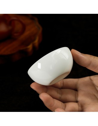 White porcelain tea cup, owner's cup, household ceramic cup, single cup, personal use, tea cup, guest cup